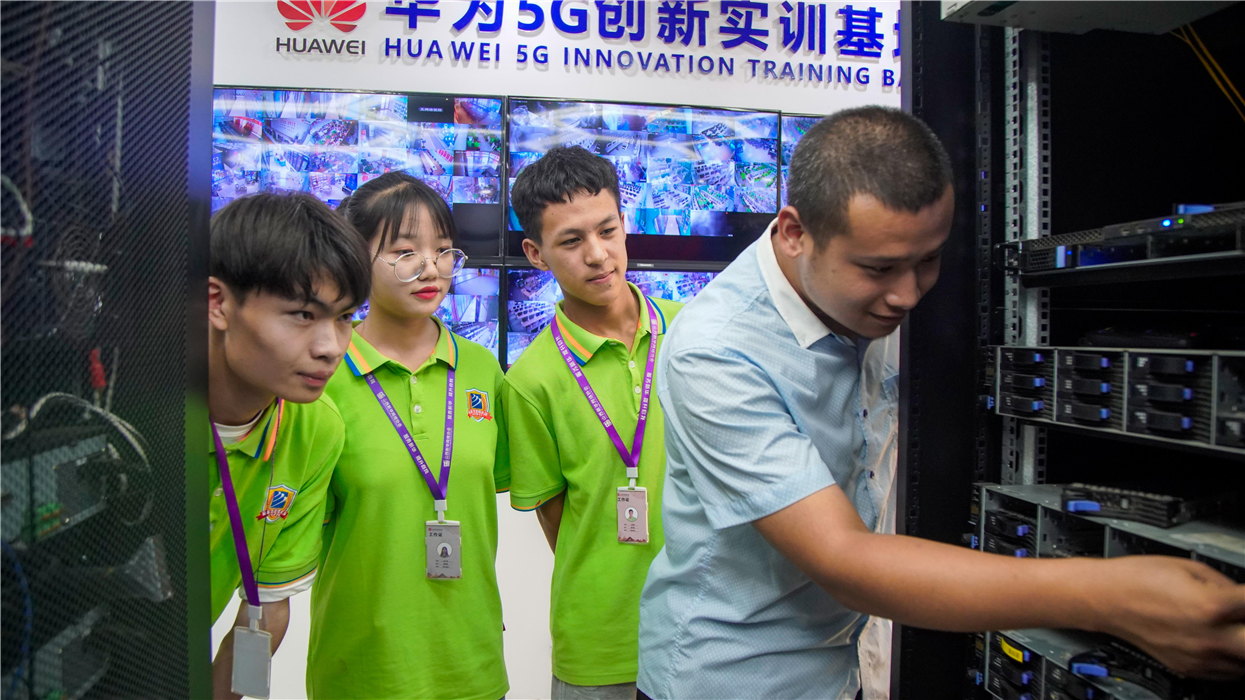 ôѧתѧɽ»ѧУΪʲô