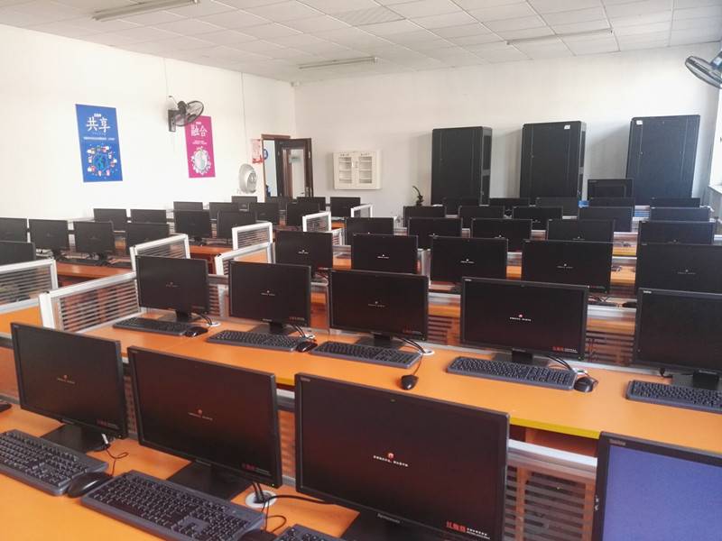 山西新华学习环境