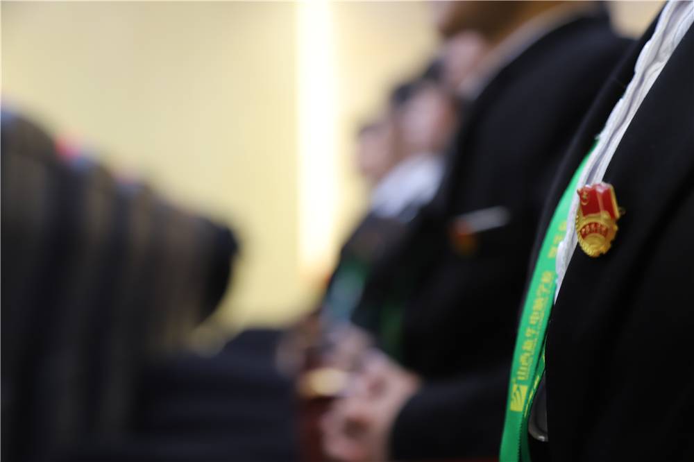 ɽ���»�����ѧУ����Ա������ʽ