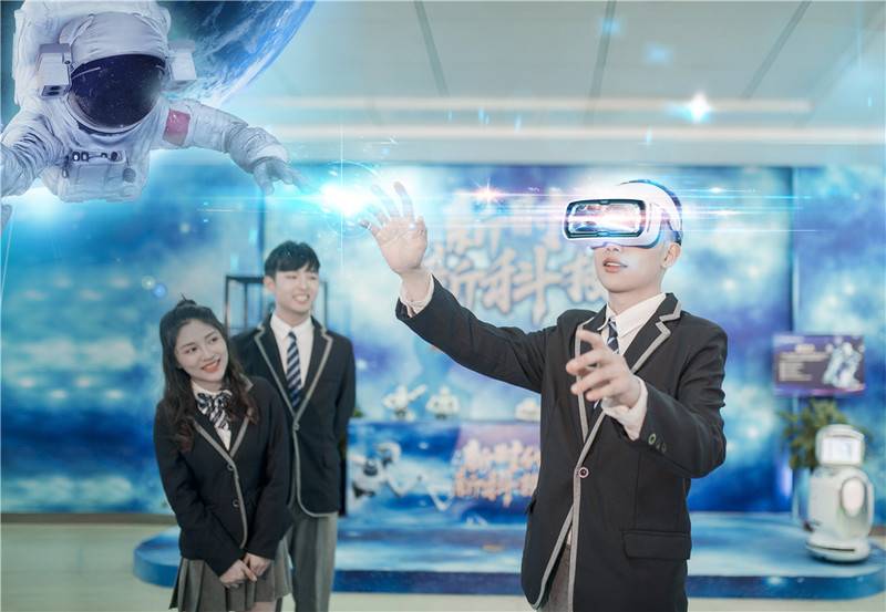 当“学渣”在山西新华遇到IT,逆袭变“学霸”