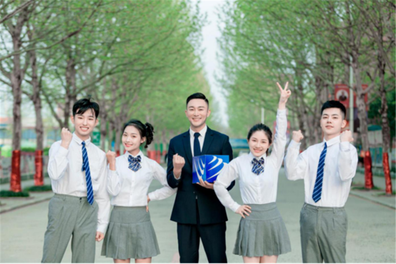 当“学渣”在山西新华遇到IT,逆袭变“学霸”