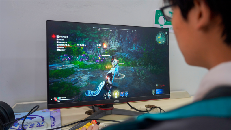 【学生故事】李嘉轩:装备新华buff,王者重返“战场”