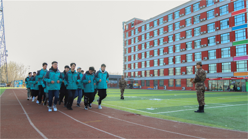 劳动课回归中小学课堂,社会需要真正的高素质人才