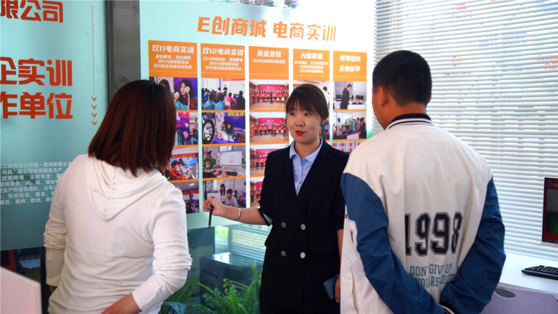 山西这所学校中考咨询会首日回顾!家长进校园,评价超满意!