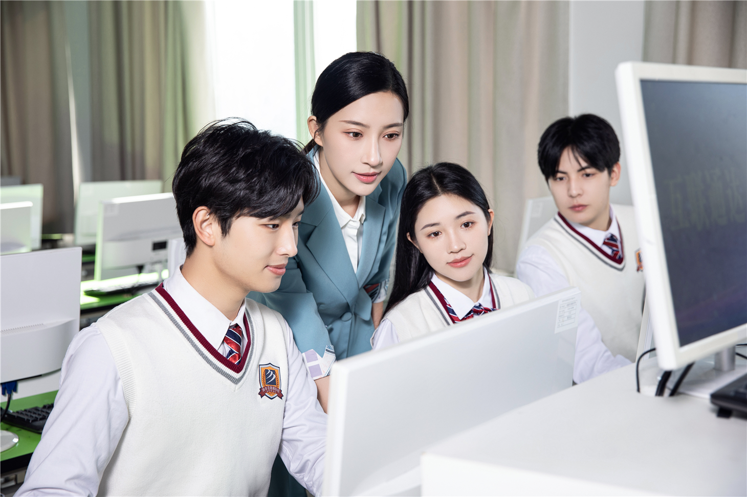 ɱﵡ  »ѧΪʵѵţؾ