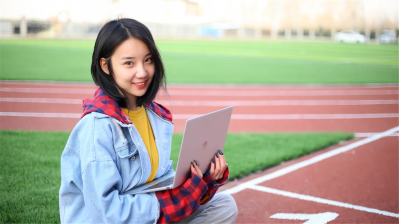 2022初中女生选专业,这个“铁饭碗”你值得选择!