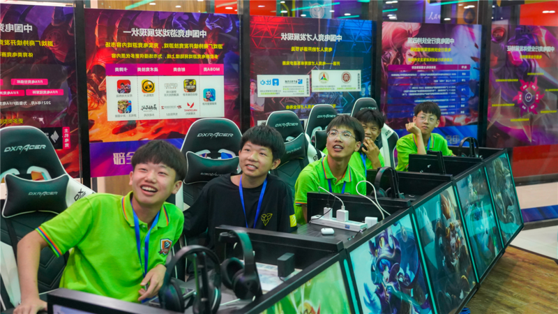 从“新”出发·竞未来丨新华杯王者荣耀新生挑战赛火热开赛