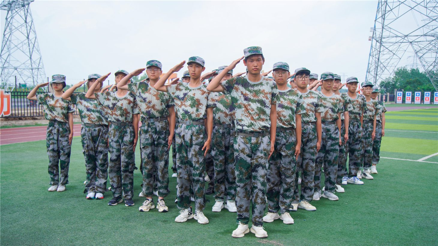 Ӣഺɽ»2022＾ѵչ