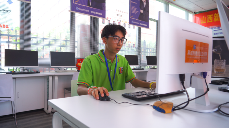 【学生故事】张梓轩 :心之向往,山西新华,我为未来而来!