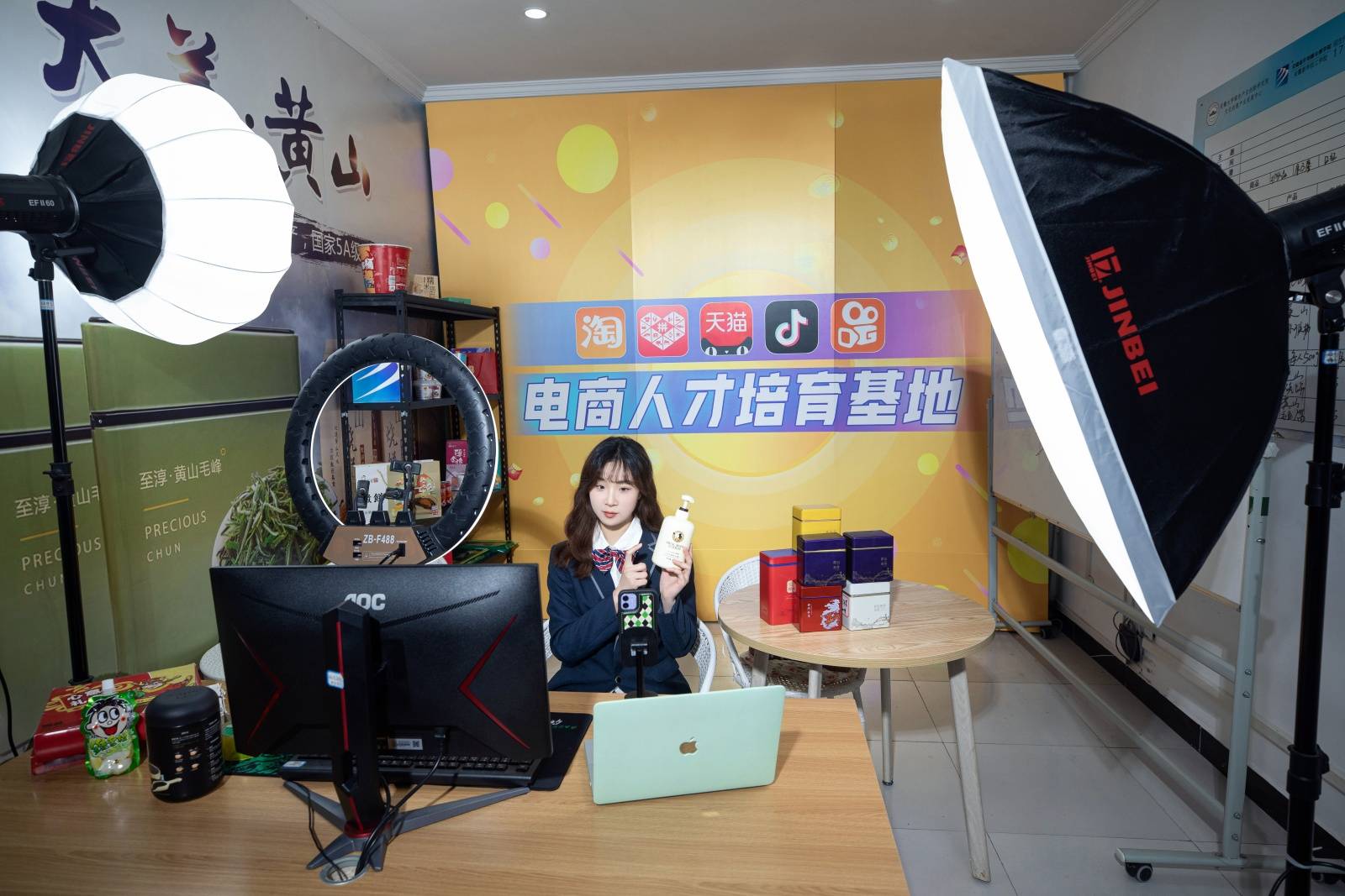 ��ҵ��ã��ת���޴룿������ѵѧӲ���ܰ�����أ�